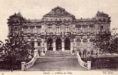 66 l Hotel de Ville